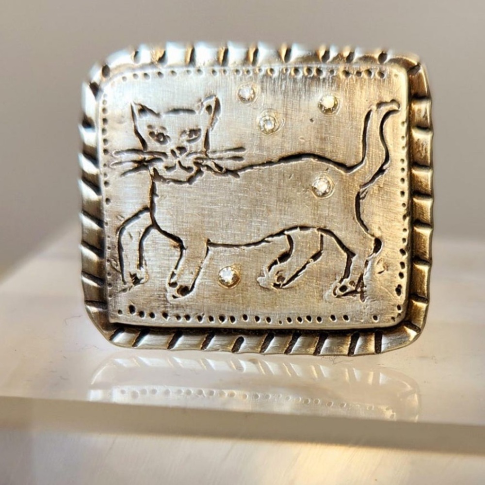 Chunky Cat Diamond Statement Ring - Silver - image 2